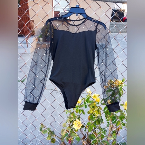 Womens BodySuit NWOT size Medium - Picture 1 of 9